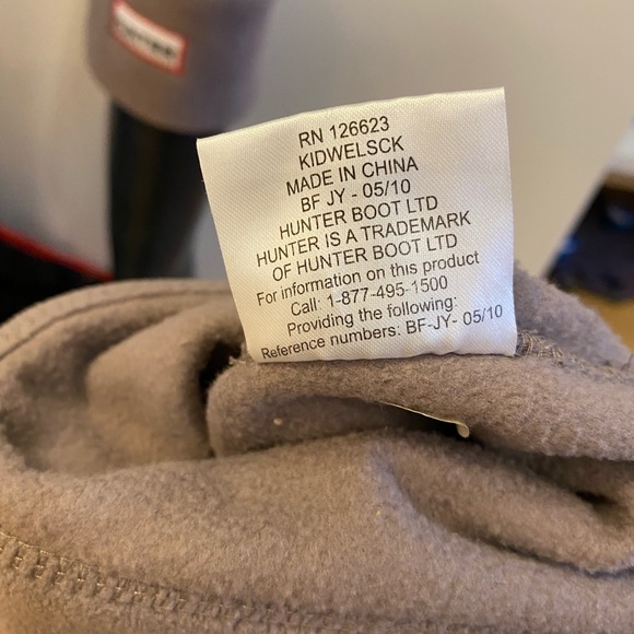 HUNTER Navy Tall Rain Boots with Fleece Socks, Bag - Picture 6 of 15